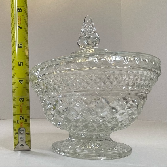 Vintage Anchor Hocking Wexford Pressed Clear Glass Candy Dish with Lid - Picture 9 of 9